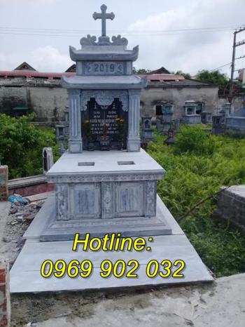 Mộ đá nguyên khối tự nhiên giá rẻ bán tại Quảng Ninh