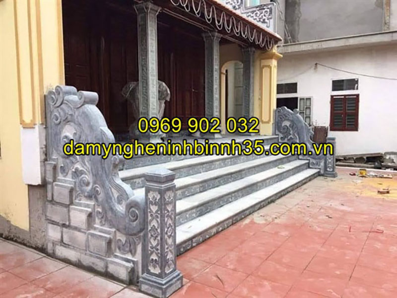 Mẫu bậc thềm đá