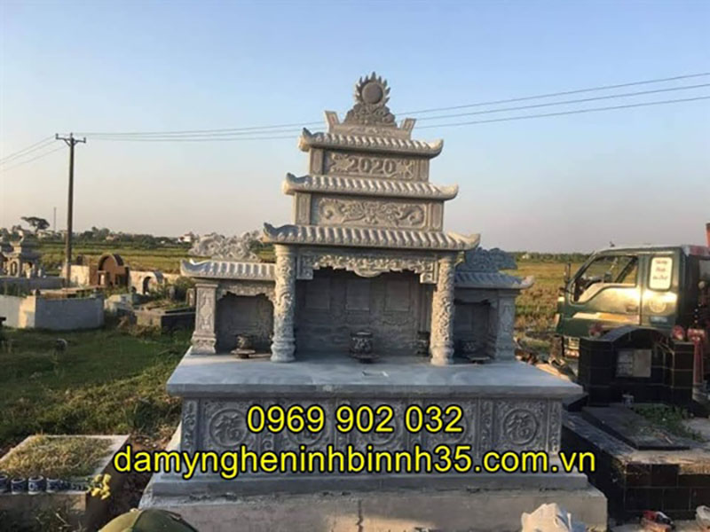 Mẫu mộ đá ba mái
