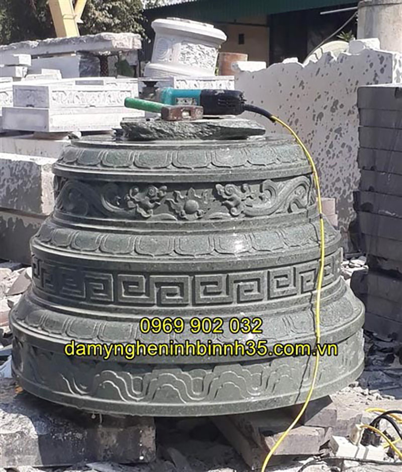 mẫu mộ đá tròn