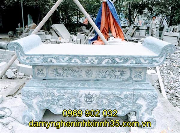 mẫu bàn lễ đá