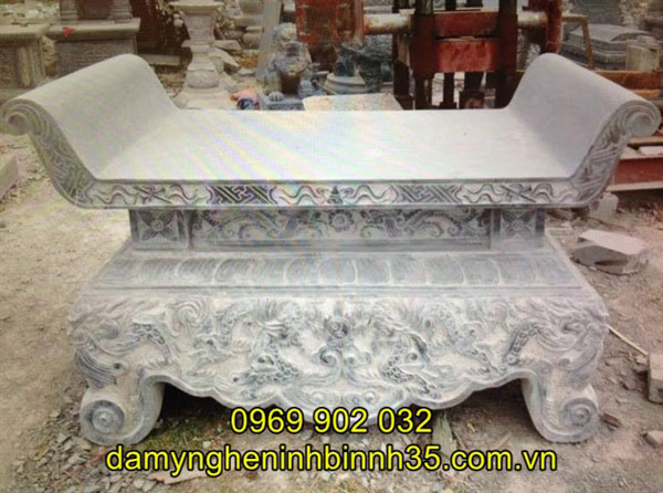 mẫu bàn lễ đá