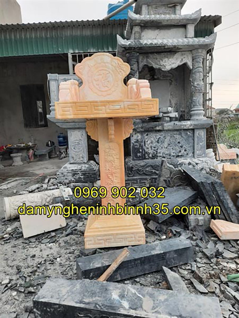 Mẫu miếu thờ thần linh