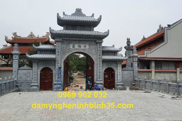 cổng tam quan đá