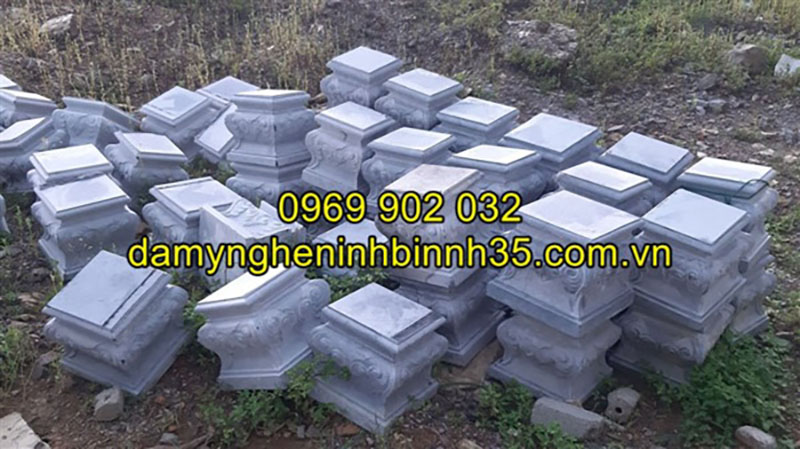 Mẫu chân cột đá