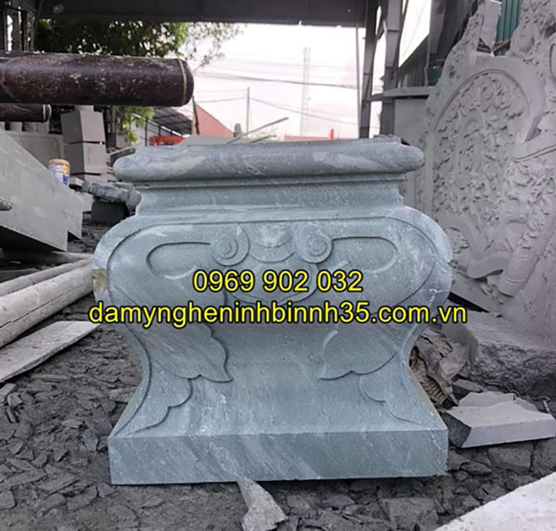 Mẫu chân cột đá