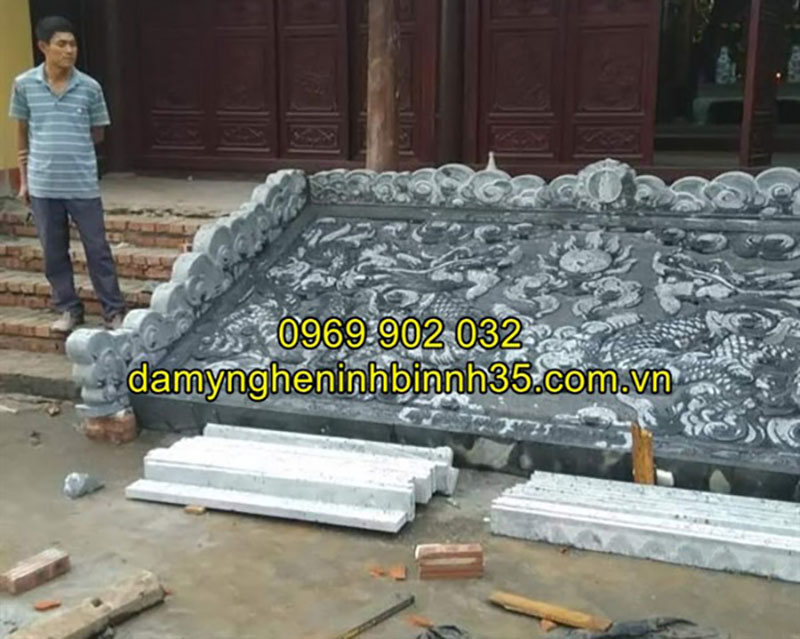 Mẫu chiếu rồng đá