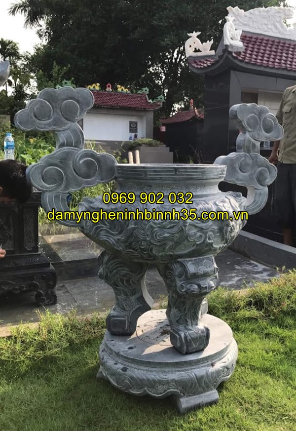Mẫu lư hương đá