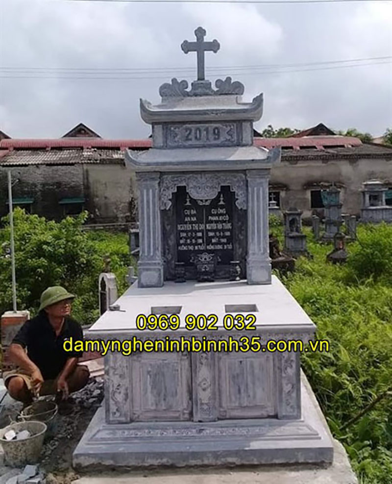 Mẫu mộ đá đôi