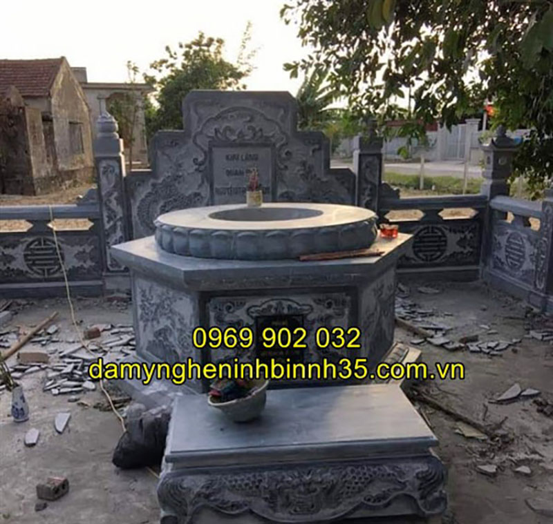 Mẫu mộ đá lục giác