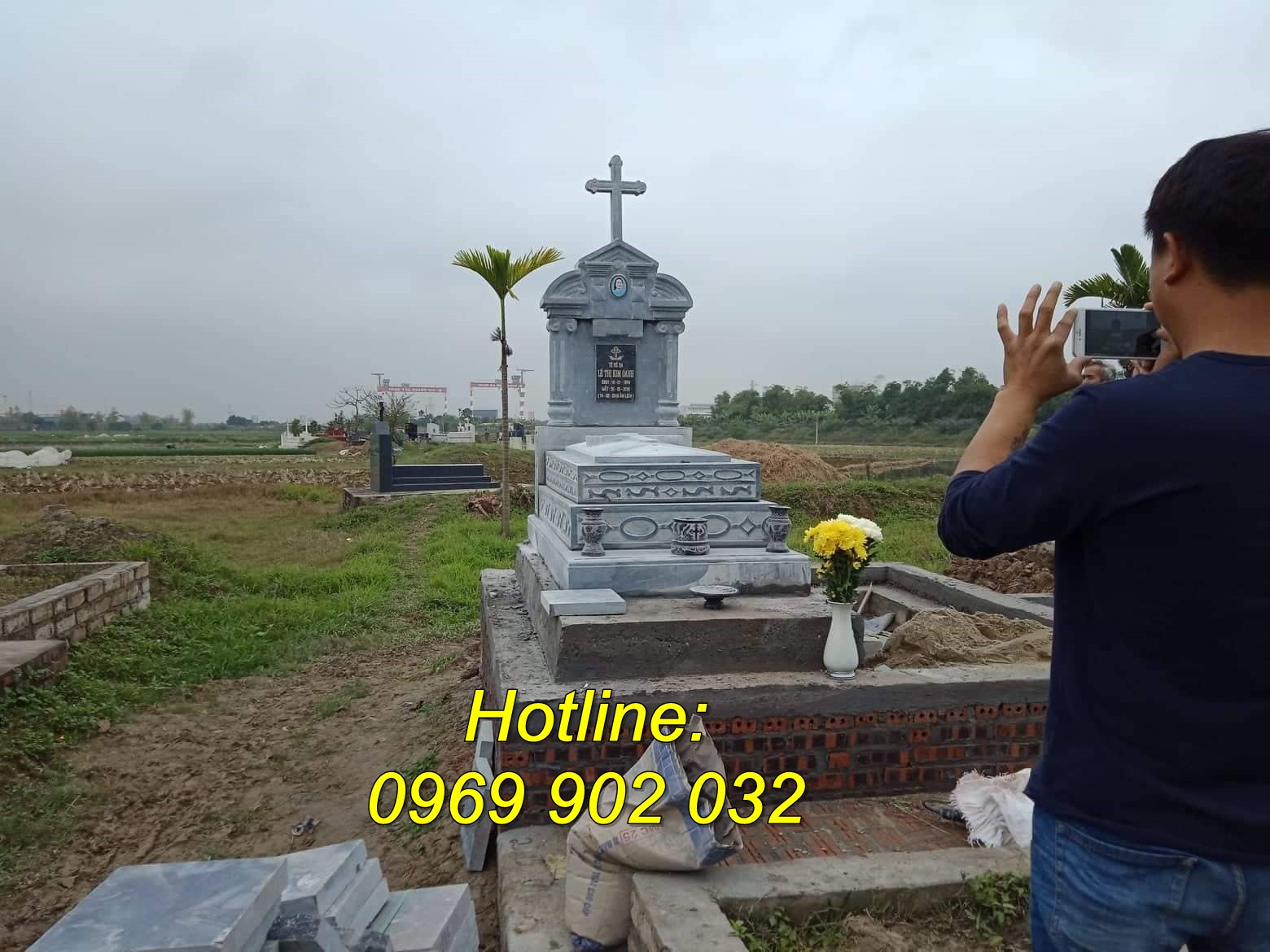 Giá thành của mẫu mộ bằng đá nguyên khối đẹp bán tại Sóc Trăng