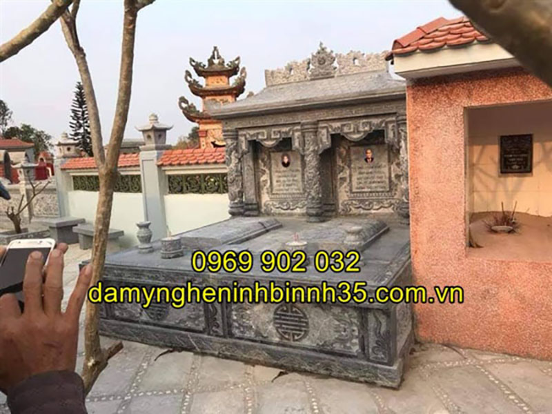Mẫu mộ đá một mái