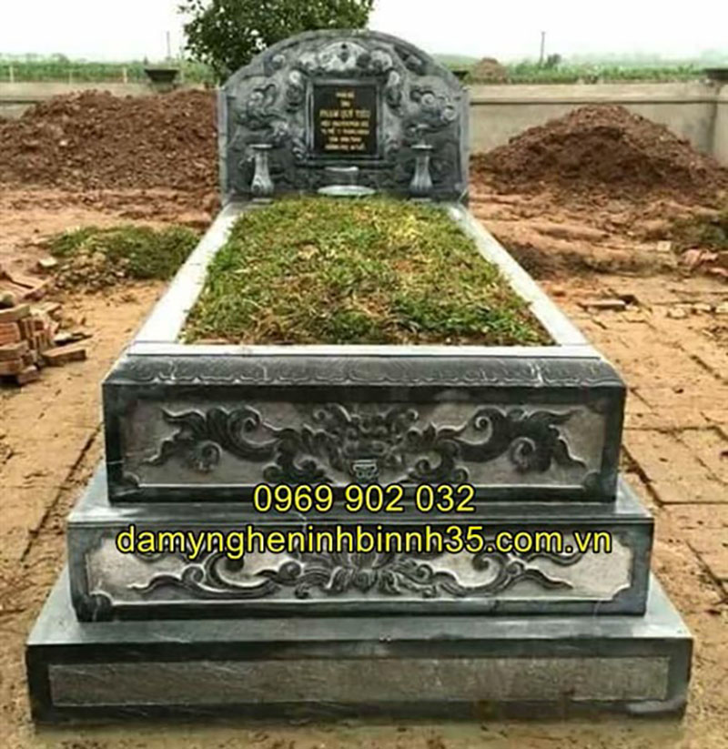 Mẫu mộ đá tam cấp