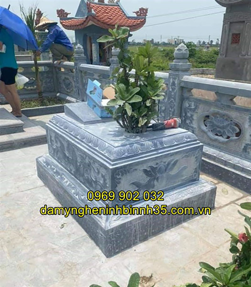 Mẫu mộ bành đá