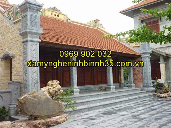 bậc thềm đá đình chùa