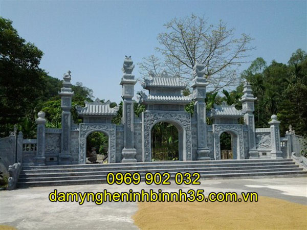 cổng tam quan đá