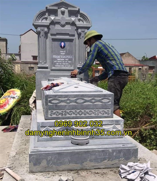 Mẫu mộ bành đá đẹp tại Hải Dương