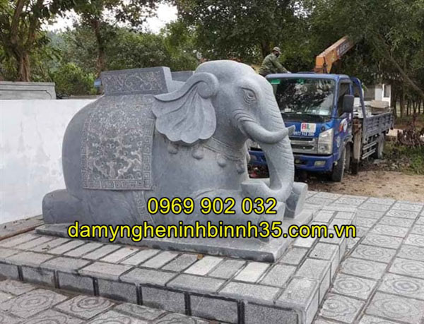 tượng voi đá