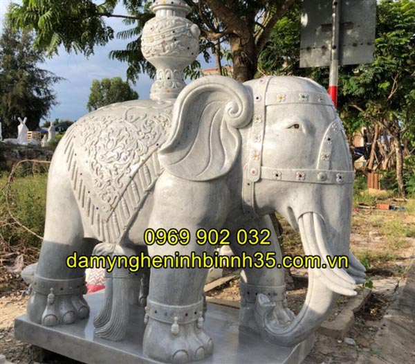tượng voi đá