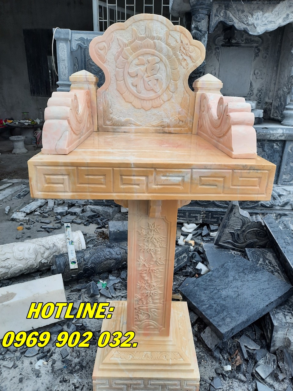 Những mẫu cây hương bằng đá đẹp chuẩn phong thủy hiện nay