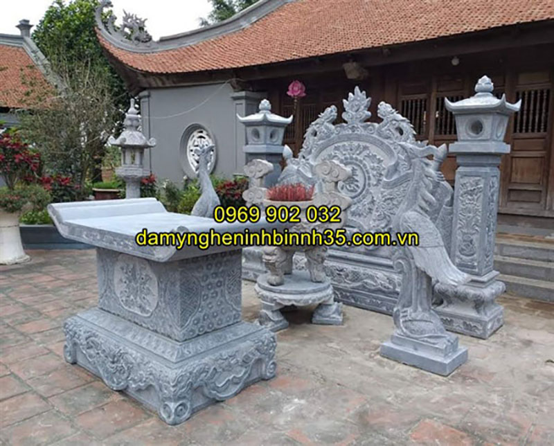 Mẫu tượng hạc đá